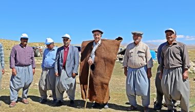 BAŞKAN GÜLTAK TOROSLARA GÖÇ EDEN YÖRÜKLERİ ZİYARET ETTİ