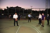 “Başkan Yılmaz, Gençlerle Basketbol Oynadı”