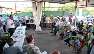 BAŞKAN SEÇER, SİLİFKE’Yİ GEZDİ