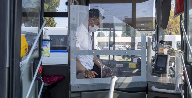 MERSİN’DE TOPLU TAŞIMADA “ŞEFFAF KABİN” DÖNEMİ