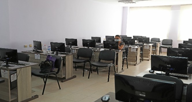 Mezitli Belediyesi EBA Destek Merkezi açıldı