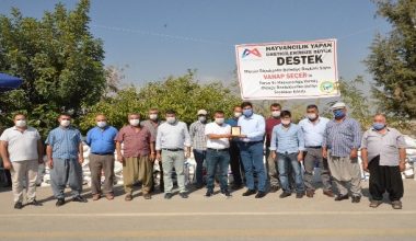 Süt üreticilerine kaba yem tohumu desteği verdi