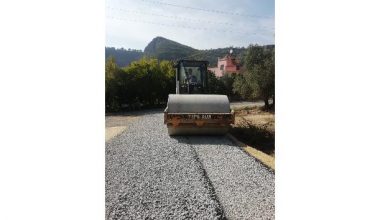 Toroslar’da yol çalışmaları sürüyor