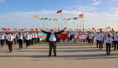 “Atatürk Çocuklarıyız”