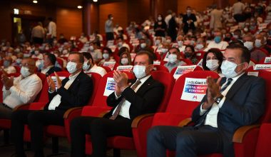 Seçer’den muhtarlar gününde açıklama