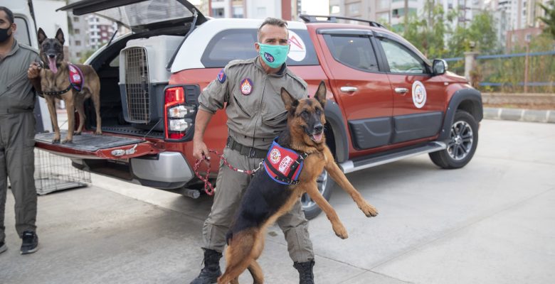 Mersin’den İzmir’e destek