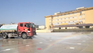 Toroslar’da okullar temizleniyor