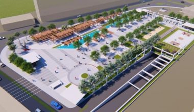 KENT MERKEZİNE 2 KATLI OTOPARK VE MEYDAN KAZANDIRILIYOR