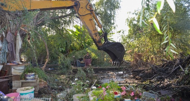 Erdemli Belediyesi kış hazırlığını sürdürüyor