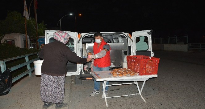 Tarım işçilerine “1 Ekmek 1 Çorba’