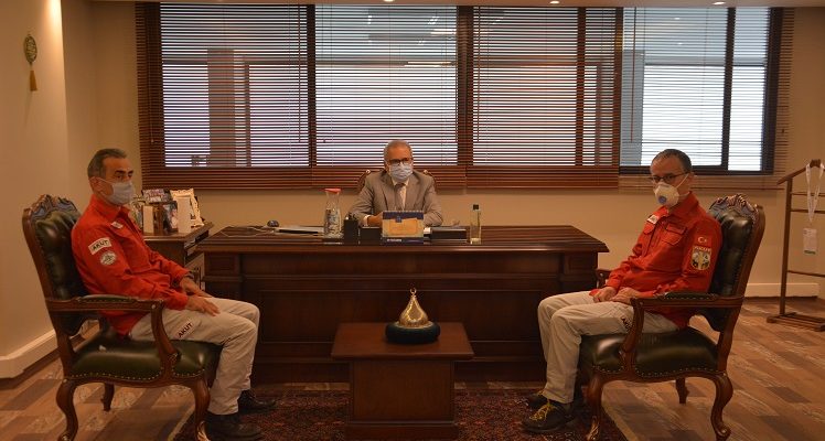 Mersin Ecza Deposu ile AKUT arasında sponsorluk anlaşması imzalandı