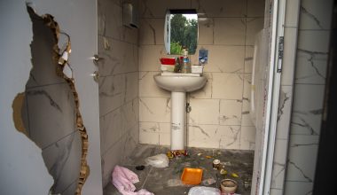 Kırıp döktüler !