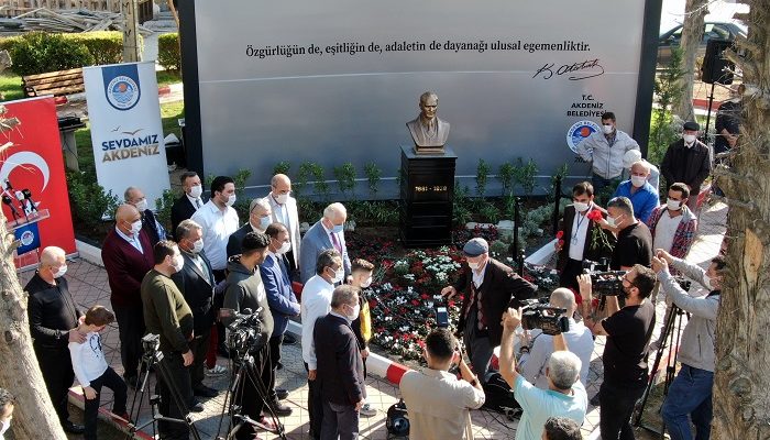 Kazanlı’ya Kazandırılan Atatürk Büstü’nün Açılışı Törenle Gerçekleşti