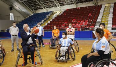 “Sevgi eksikliği, en büyük engeldir”