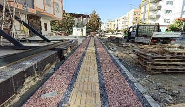 Büyükşehir kaldırım işlerine devam ediyor