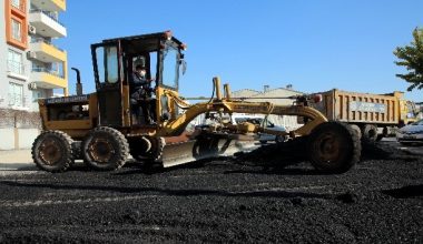 Akdeniz Belediyesi sokaklarda yenileme çalışmalarına hız verdi