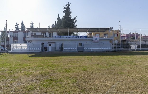 HOMURLU FUTBOL SAHASININ YENİLEME İŞLERİNİN %95’İ TAMAMLANDI