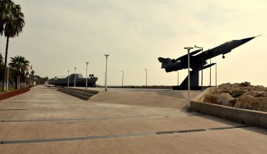 PARKLAR, ÇOCUK OYUN ALANLARI ESKİ GÜNLERİNİ ARIYOR