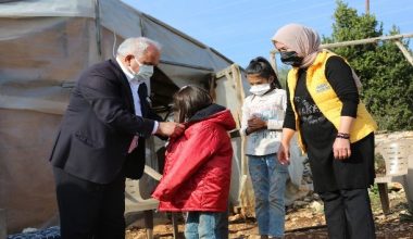 Erdemli Belediyesi,Toros Dağlarındaki Yörük çocuklarının yüzlerini güldürüyor