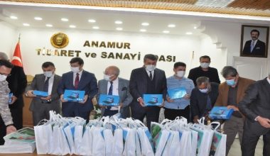 Anamur Ticaret ve sanayi Odasından öğrencilere 55 tablet bilgisayar