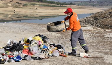 Berdan Barajında temizlik