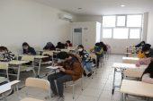 Erdemli Belediyesi Kurs Merkezi, lise hazırlık kayıt sınavını yaptı