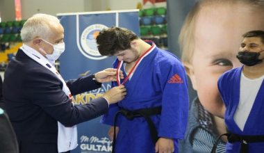 Başkan Gültak: “Farklılıklarımızı eleştirmemeliyiz”