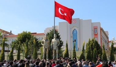 Sağlık Kahramanları Anıt Parkı açıldı