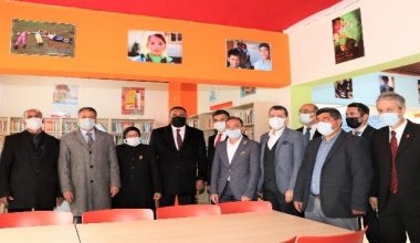 Şehit Durmuş Tek’in adı, kütüphaneye ve sanat sokağına verildi