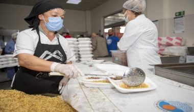 Ramazan’da 10 Bin kişiye iftar yemeği