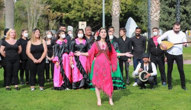 8 Nisan Dünya Romanlar Günü