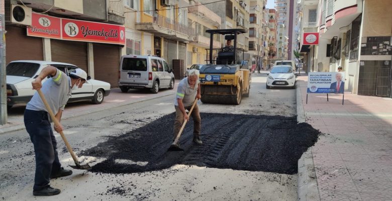 Akdeniz’de asfalt yama ve yol açma çalışmaları