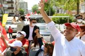 Başkan Seçer, şehir turu atarak bayram kutladı