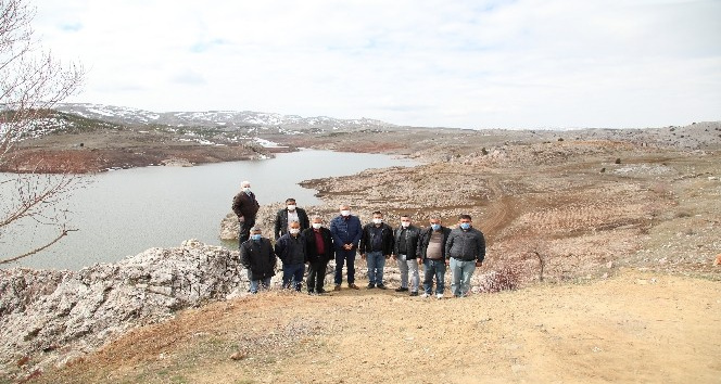 Mezitli Belediyesinden üreticiye sulama suyu desteği