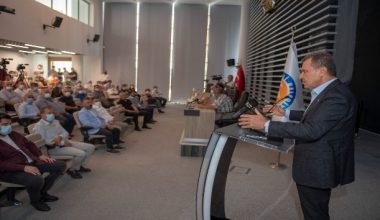 “Belediye başkanı ile muhtar iş birliği yapmalı”