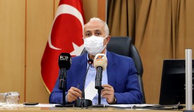 “Akdeniz’de Kaçak Yapılar Yapılırken Niye Müdahale Etmediniz?”