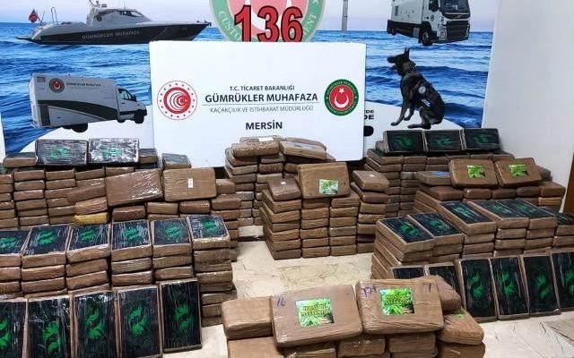 MERSİN LİMANINDA 463 KG KOKAİN ELE GEÇİRİLDİ