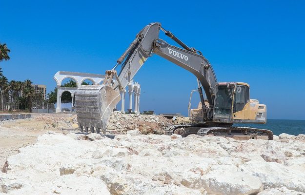 Atatürk Parkı ve Kültür Parkta Taş Tahkimat Çalışması