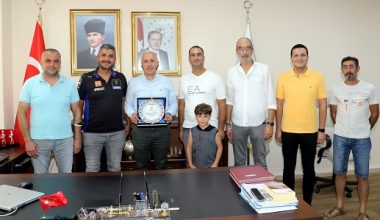 Türkiye Motosiklet Federasyonundan, Başkan Gültak’a Plaket