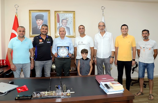 Türkiye Motosiklet Federasyonundan, Başkan Gültak’a Plaket