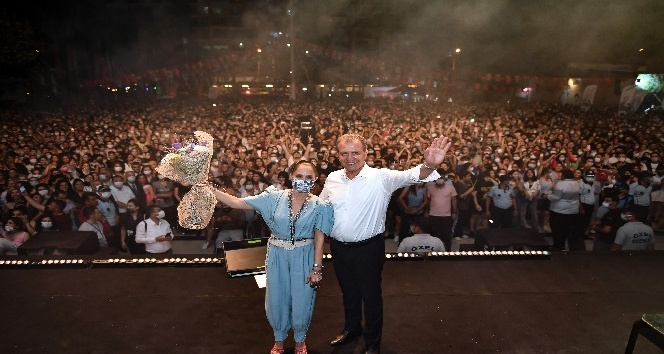 MERSİN BÜYÜKŞEHİRİN ZAFER KONSERLERİ 3 GÜN 3 GECE SÜRDÜ