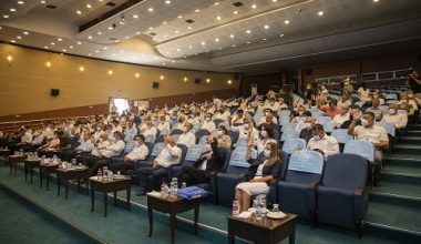 Mecliste borçlanma yetkisi bir kez daha reddedildi