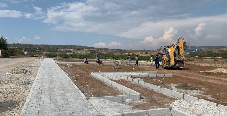 Akdeniz’de Her Mahalleye Hizmet Devam Ediyor
