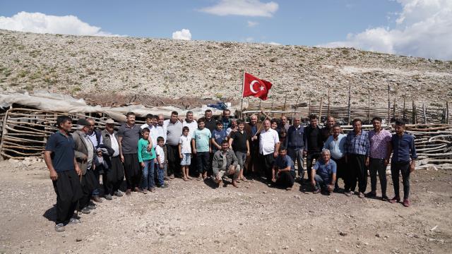 Erdemli’de Yörükler için göç yollarında çalışma yapıldı