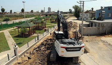 AKDENİZ’İN PARK VE YEŞİL ALAN VARLIĞI ARTIYOR