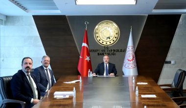 Sabri Tekli’den Bakan Varank’a ziyaret