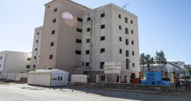 Eski tıp fakültesi hastanesi, üniversite öğrencilerinin konaklayabileceği misafirhaneye dönüşüyor