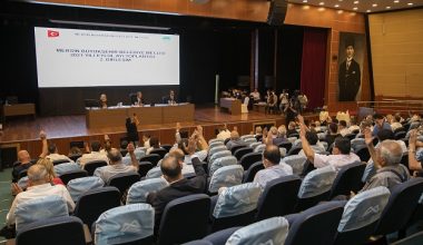 “BORÇLANMA KONUSUNDA KET VURMAYIN; DİLEYİN BENDEN NE DİLERSENİZ”