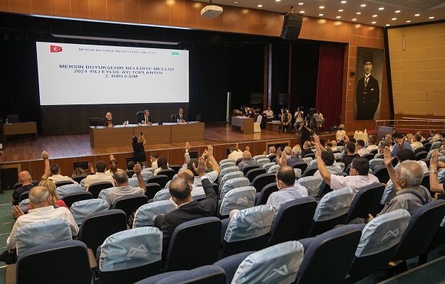 “BORÇLANMA KONUSUNDA KET VURMAYIN; DİLEYİN BENDEN NE DİLERSENİZ”