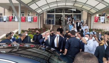 Cumhurbaşkanı Erdoğan, Akdeniz Belediyesini ziyaret etti